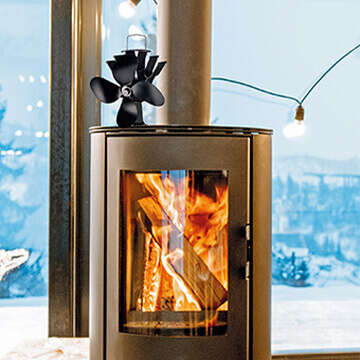 brennender kamin mit kaminventilator 360x360